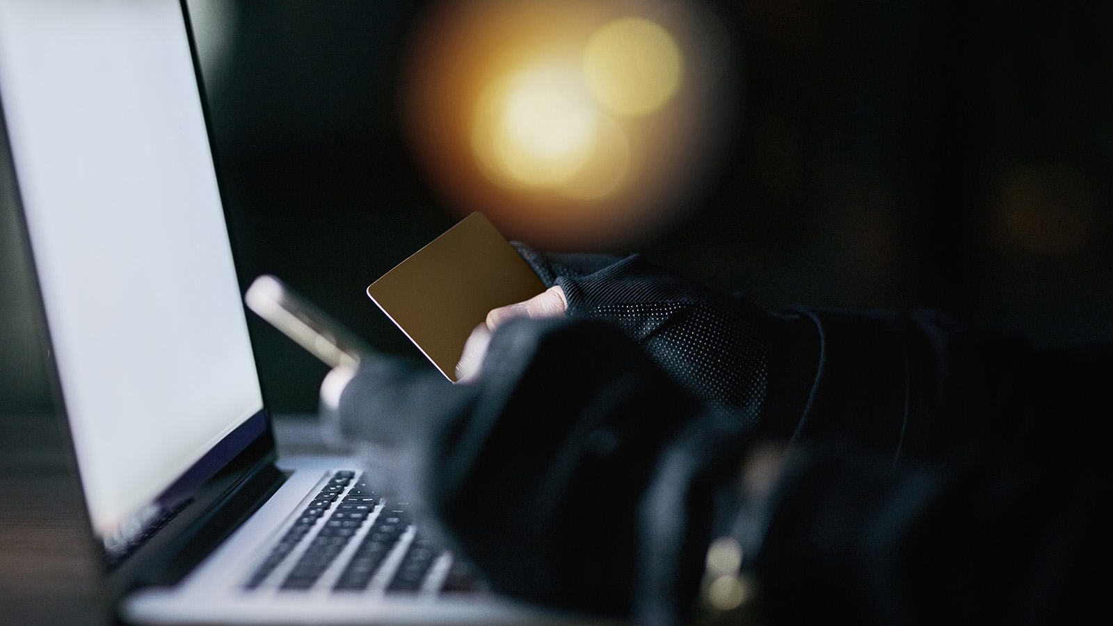 Protect Your Business: The Threat of Fake Bank Statements and How to Defend Yourself